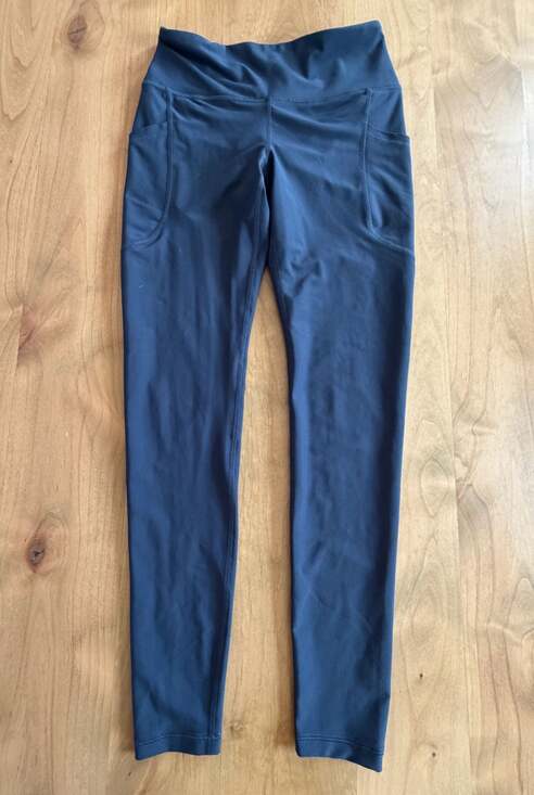 Old Navy Pants - Old Navy Active Powersoft High-Rise Go-Dry Side-Pocket Leggings Med